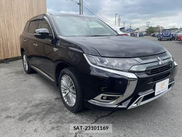 Mitsubishi OUTLANDER PHEV 2020-03 8438681-14