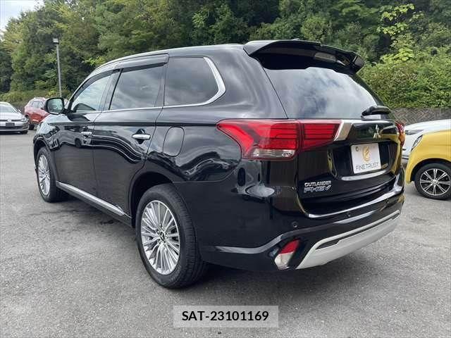Mitsubishi OUTLANDER PHEV 2020-03 8438681-18