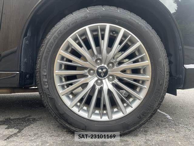 Mitsubishi OUTLANDER PHEV 2020-03 8438681-26