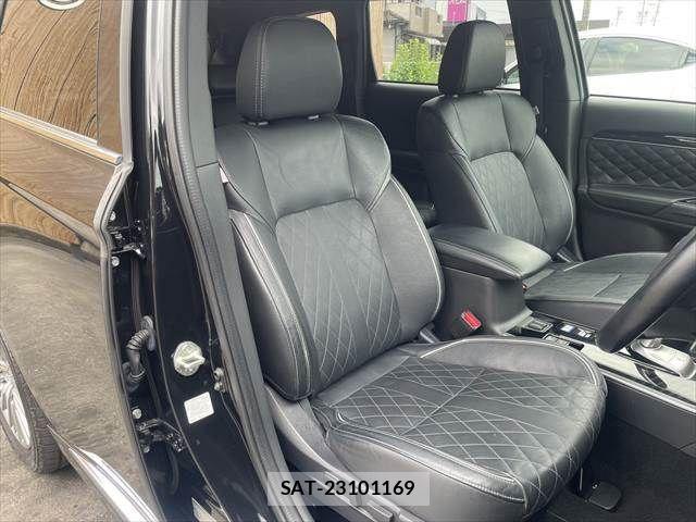 Mitsubishi OUTLANDER PHEV 2020-03 8438681-6