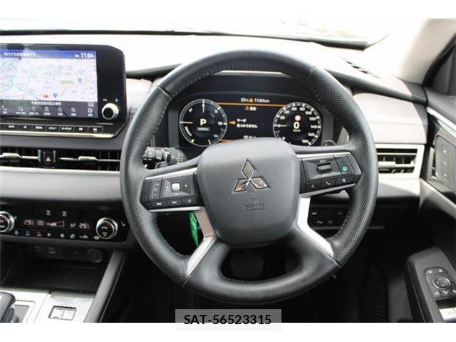 Mitsubishi OUTLANDER PHEV 2023-01 8457226-24