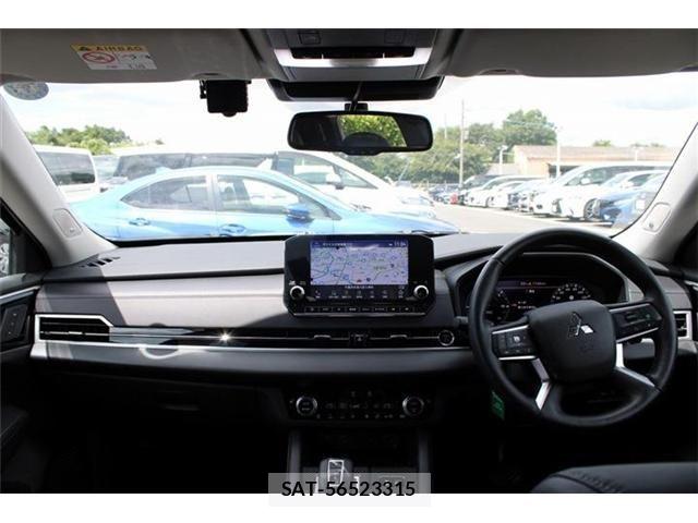 Mitsubishi OUTLANDER PHEV 2023-01 8457226-25