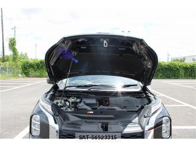 Mitsubishi OUTLANDER PHEV 2023-01 8457226-28