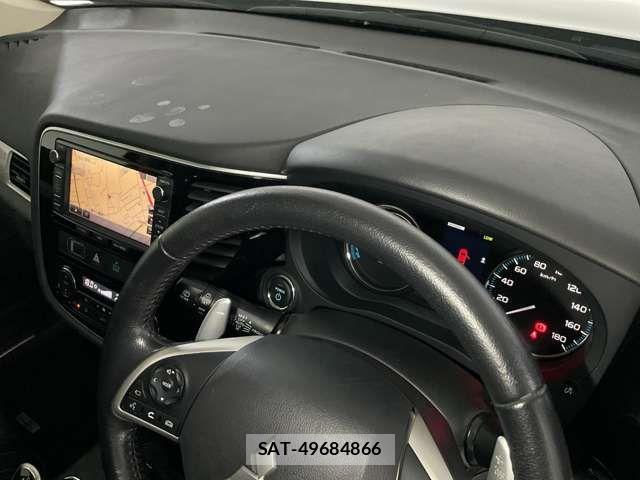 Mitsubishi OUTLANDER PHEV 2015-06 8458169-15
