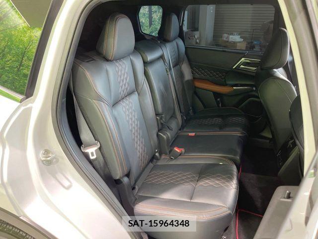 Mitsubishi OUTLANDER PHEV 2022-07 8458166-9