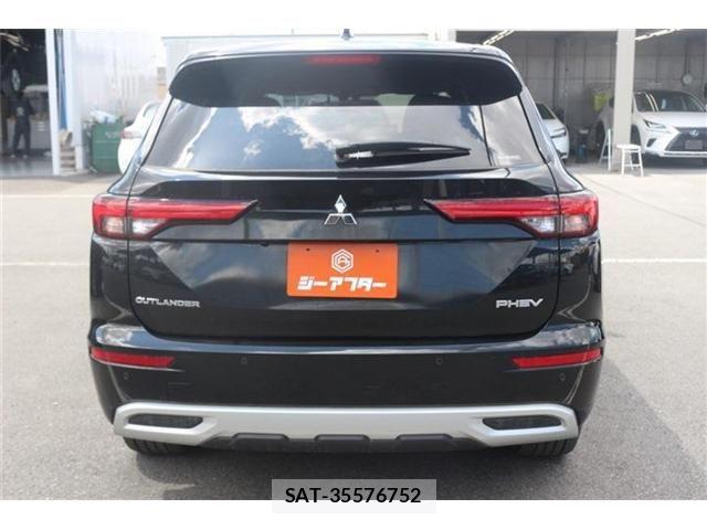 Mitsubishi OUTLANDER PHEV 2022-01 8485901-5