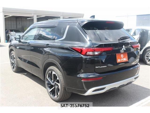 Mitsubishi OUTLANDER PHEV 2022-01 8485901-6