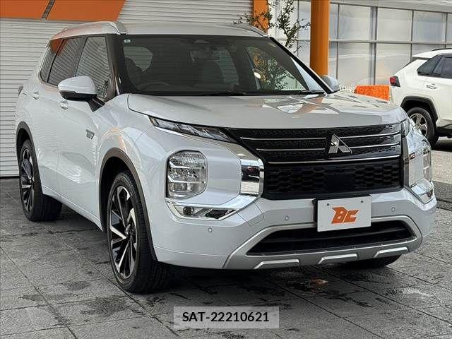Mitsubishi OUTLANDER PHEV 2022-06 8485902-9