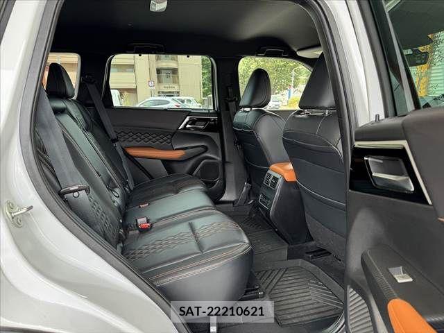 Mitsubishi OUTLANDER PHEV 2022-06 8485902-16