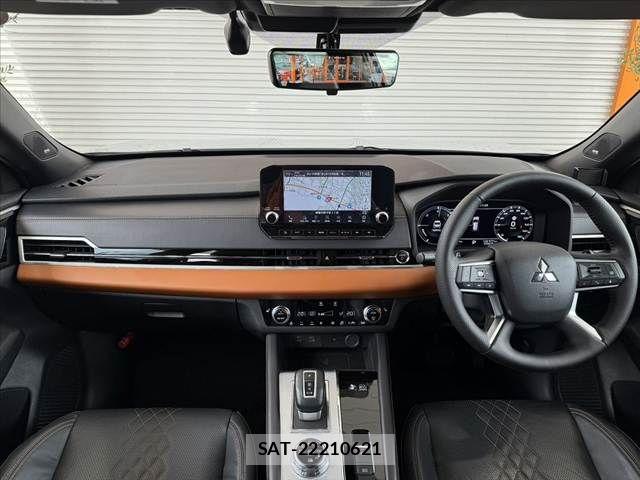 Mitsubishi OUTLANDER PHEV 2022-06 8485902-1