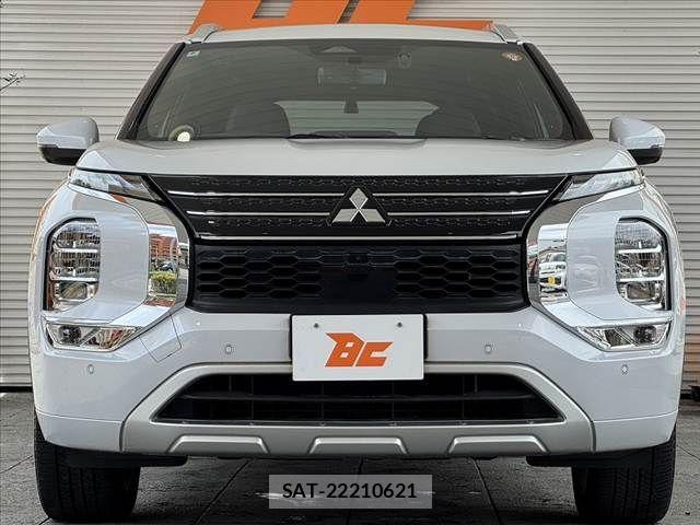 Mitsubishi OUTLANDER PHEV 2022-06 8485902-8