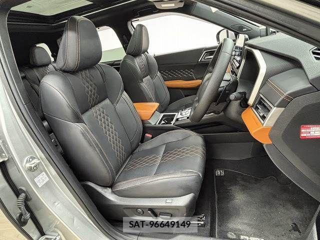 Mitsubishi OUTLANDER PHEV 2022-01 8485900-9