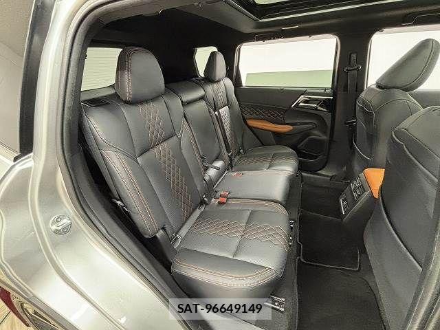 Mitsubishi OUTLANDER PHEV 2022-01 8485900-10