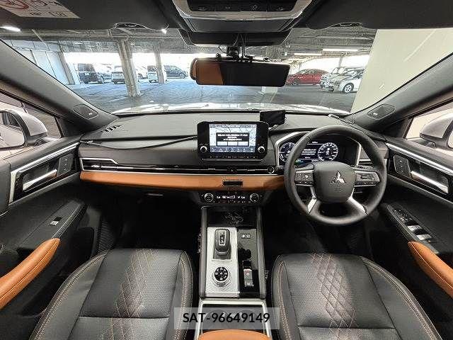 Mitsubishi OUTLANDER PHEV 2022-01 8485900-1