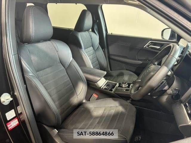 Mitsubishi OUTLANDER PHEV 2023-10 8485904-10