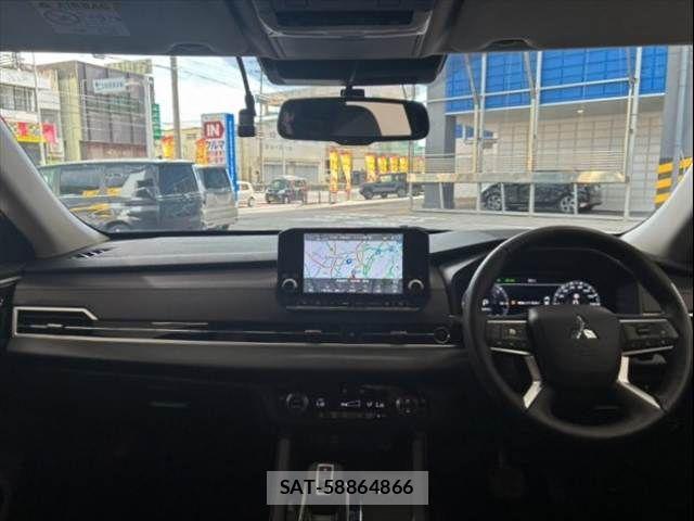 Mitsubishi OUTLANDER PHEV 2023-10 8485904-1