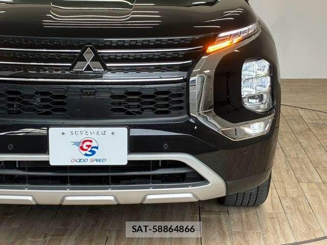 Mitsubishi OUTLANDER PHEV 2023-10 8485904-19