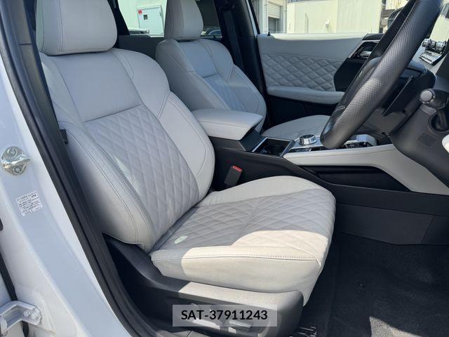 Mitsubishi OUTLANDER PHEV 2022-08 8485903-23
