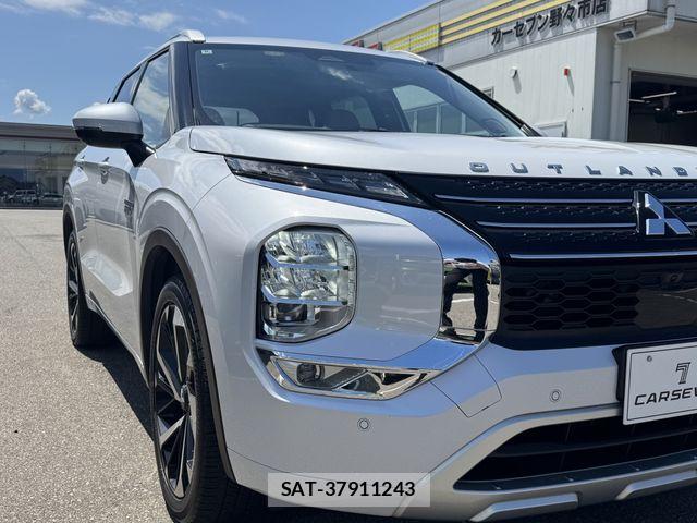 Mitsubishi OUTLANDER PHEV 2022-08 8485903-28
