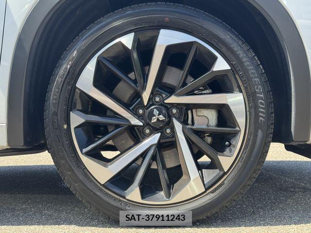 Mitsubishi OUTLANDER PHEV 2022-08 8485903-29