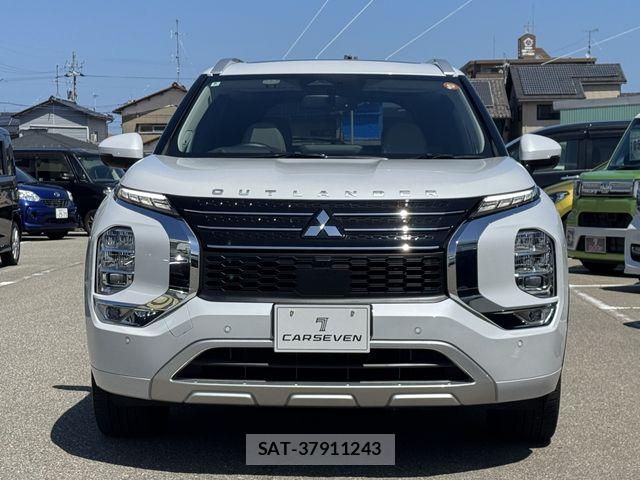 Mitsubishi OUTLANDER PHEV 2022-08 8485903-3