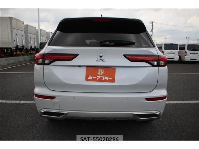 Mitsubishi OUTLANDER PHEV 2022-07 8526501-14