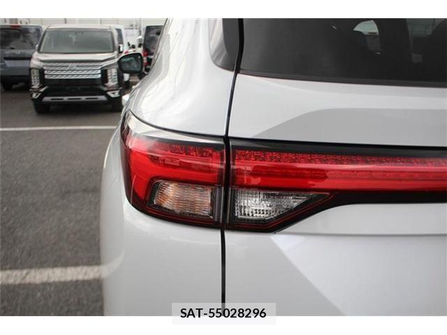 Mitsubishi OUTLANDER PHEV 2022-07 8526501-28
