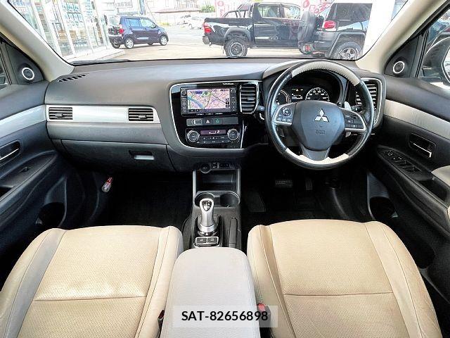 Mitsubishi OUTLANDER PHEV 2015-02 8526504-1