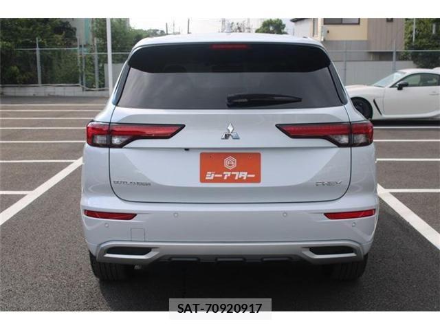 Mitsubishi OUTLANDER PHEV 2022-02 8526505-10