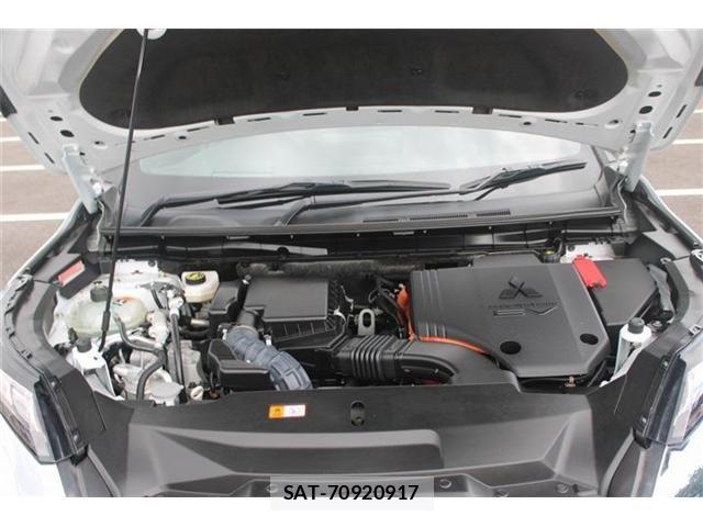 Mitsubishi OUTLANDER PHEV 2022-02 8526505-19