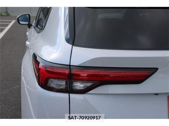 Mitsubishi OUTLANDER PHEV 2022-02 8526505-22