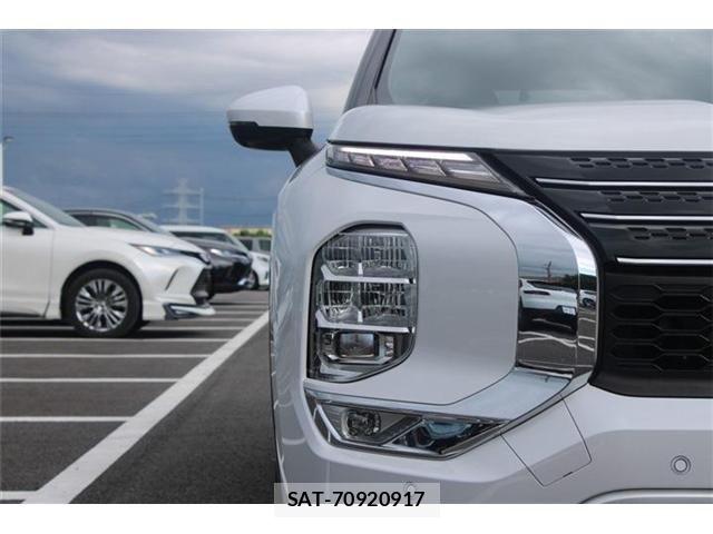 Mitsubishi OUTLANDER PHEV 2022-02 8526505-23