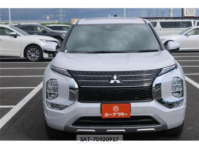 Mitsubishi OUTLANDER PHEV 2022-02 8526505-8