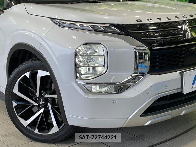 Mitsubishi OUTLANDER PHEV 2022-08 8526503-11