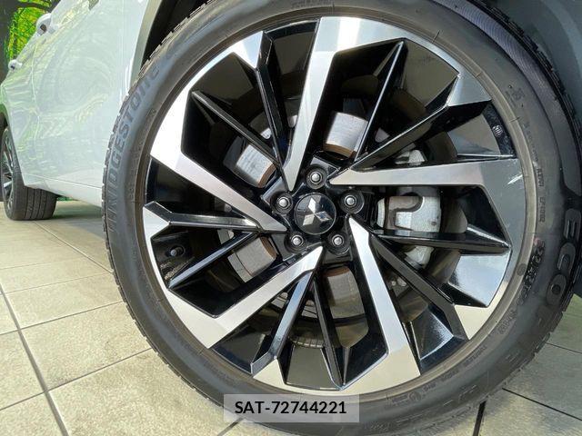 Mitsubishi OUTLANDER PHEV 2022-08 8526503-12