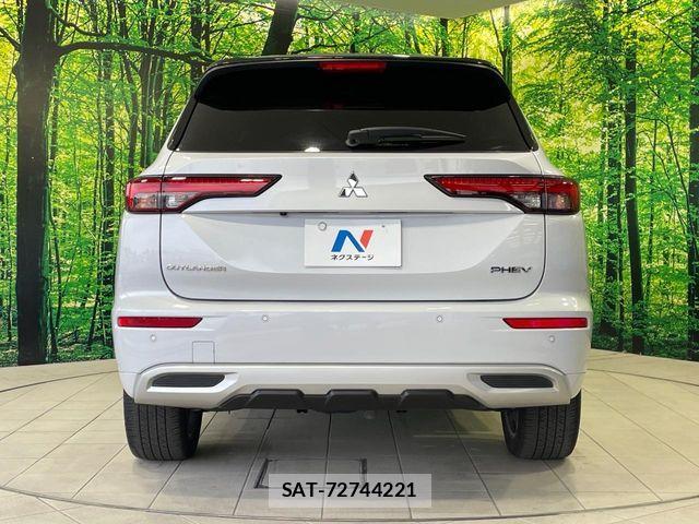 Mitsubishi OUTLANDER PHEV 2022-08 8526503-14
