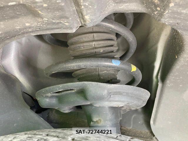 Mitsubishi OUTLANDER PHEV 2022-08 8526503-19