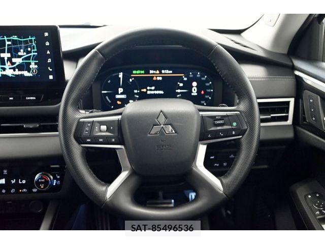 Mitsubishi OUTLANDER PHEV 2024-11 8526499-19