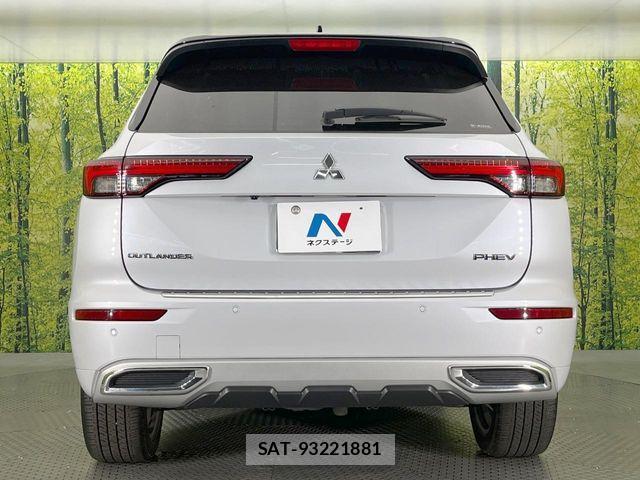 Mitsubishi OUTLANDER PHEV 2022-07 8526498-15