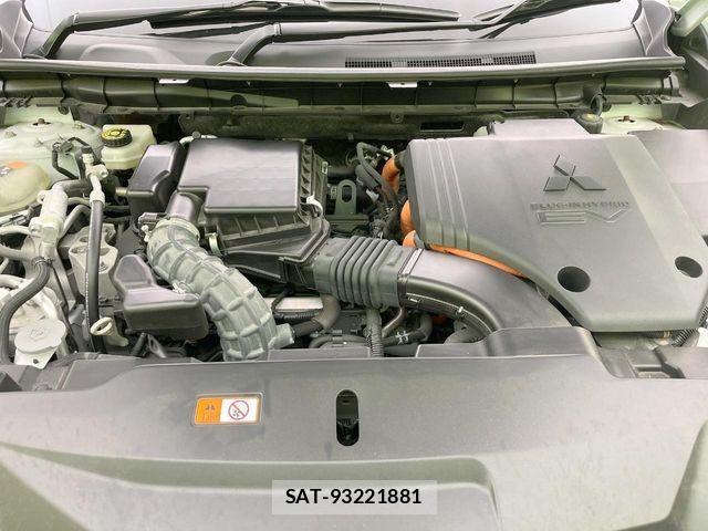 Mitsubishi OUTLANDER PHEV 2022-07 8526498-18