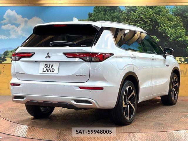 Mitsubishi OUTLANDER PHEV 2022-06 8526500-16