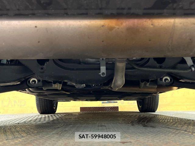 Mitsubishi OUTLANDER PHEV 2022-06 8526500-18
