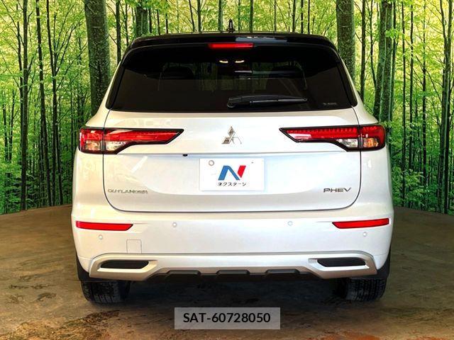 Mitsubishi OUTLANDER PHEV 2022-07 8563127-9