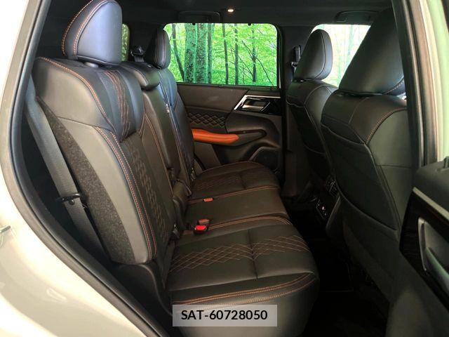 Mitsubishi OUTLANDER PHEV 2022-07 8563127-15