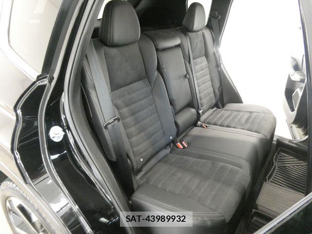 Mitsubishi OUTLANDER PHEV 2022-06 8563129-16