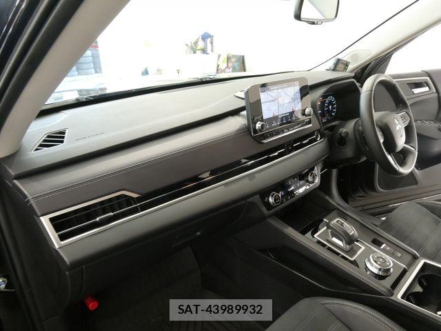 Mitsubishi OUTLANDER PHEV 2022-06 8563129-20