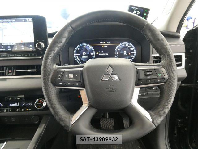 Mitsubishi OUTLANDER PHEV 2022-06 8563129-21