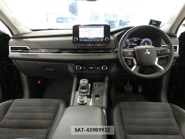 Mitsubishi OUTLANDER PHEV 2022-06 8563129-2