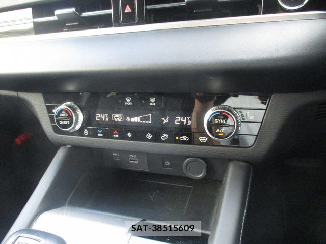 Mitsubishi OUTLANDER PHEV 2023-06 8563128-11