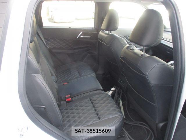 Mitsubishi OUTLANDER PHEV 2023-06 8563128-14